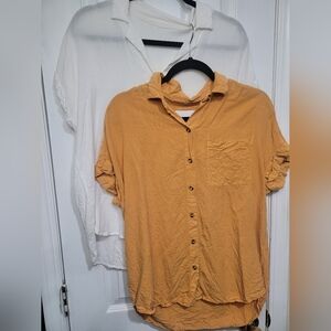 2 Linen Tops Size Small